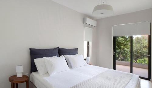 One Bedroom Apartment with Garden View