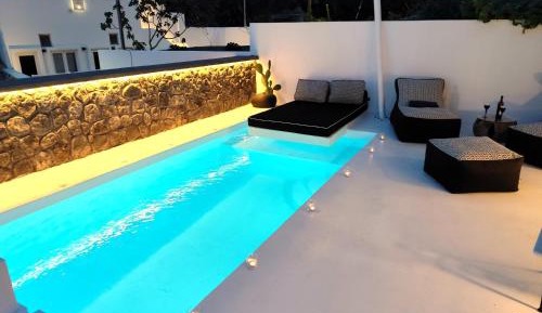 Superior Cave Suite with Private Pool