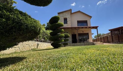 Three-Bedroom Vacation Home 
