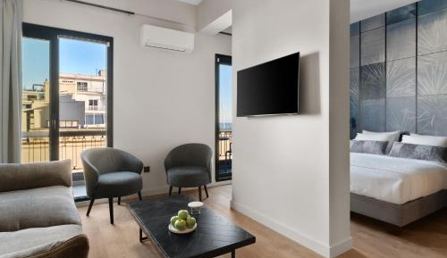 Superior Double room with Side sea view