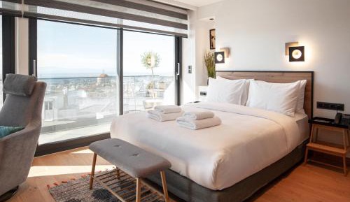 Suite with Sea View