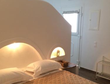 Superior One-Bedroom Apartment
