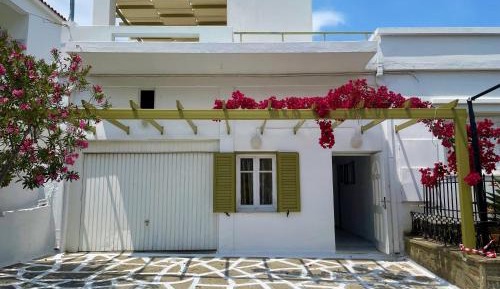 Apartment with Garden View