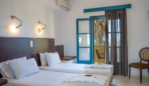 Double or Twin Room with Sea View