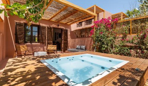 Suite with Hot Tub