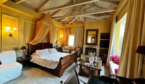 Superior King Suite