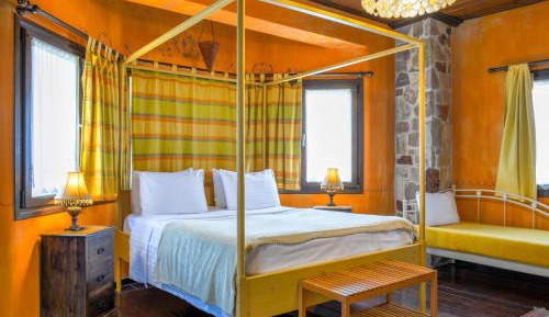 Two-Bedroom Suite with Panoramic Meteora View