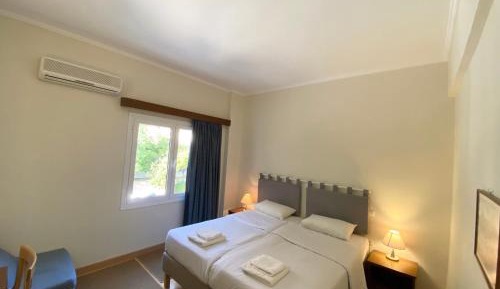 Budget Twin Room with no Balcony 