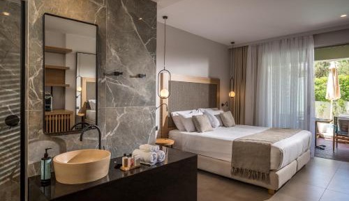 Suite with Private Pool