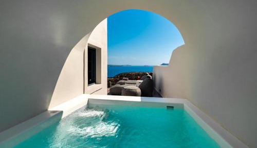 Premium Suite with jetted tub