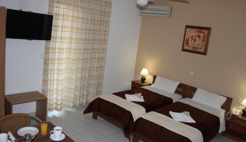 Studio (2 Adults)