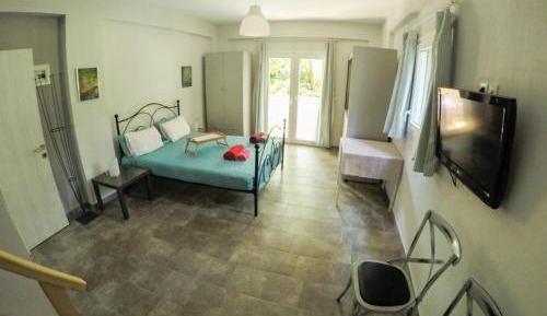 One-Bedroom House