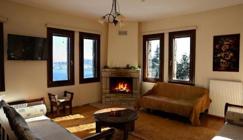 Deluxe Studio with lake view