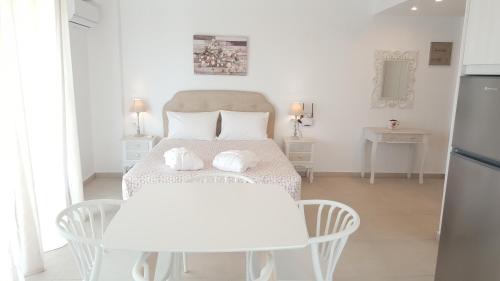 Studio Apartment with Sea View - Ground Floor