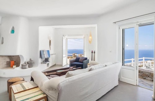 Faros Armenistis House | Holiday villa "Aquata" with hot tub