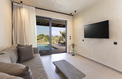 Paliouri House | Pnoes Luxury Suites