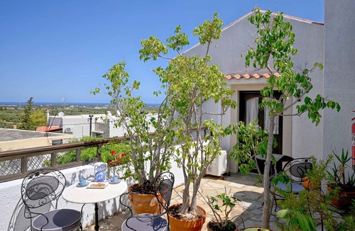 Old Hersonissos Apartment | Ilianthos Traditional Maisonette
