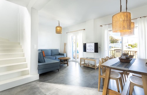 Agia Pelagia House | Alsea Seafront Apartments