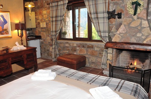 Kalambaka Apartment | Guest Stone House in Aidona #1