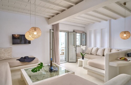 Drafaki Hotel | Paola's Town Boutique Hotel