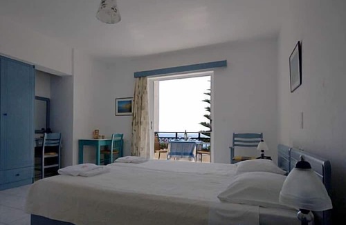 Myrtos Hotel | Sarikampos Beach