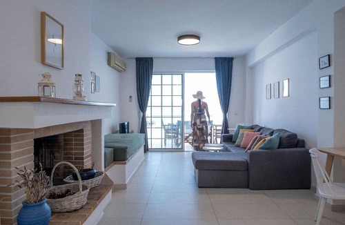 Kiveri Apartment | Luxury waterfront one bedroom apartment, sea view