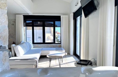 Neos Marmaras Bed & Breakfast | Kali Thea Suites