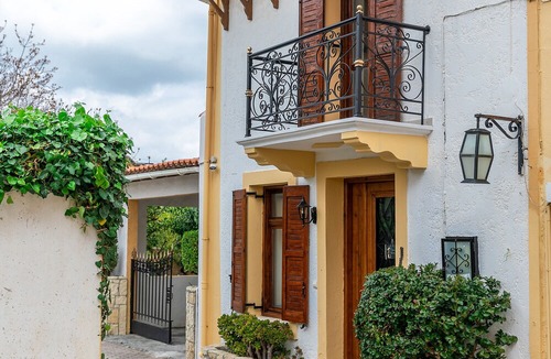 Archanes Apartment | Galini Traditional House