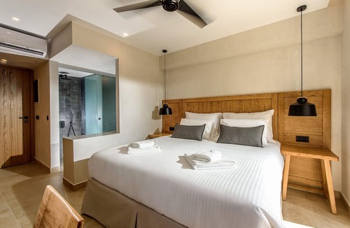 Malia Hotel | AneSea Hotel