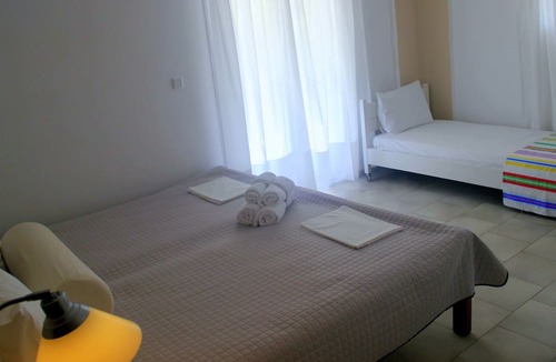 Arcoudi House | Giota Rooms
