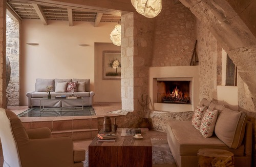 Kapsaliana Hotel | Kapsaliana Village Hotel
