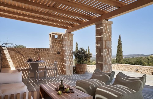 Kapsaliana Hotel | Kapsaliana Village Hotel