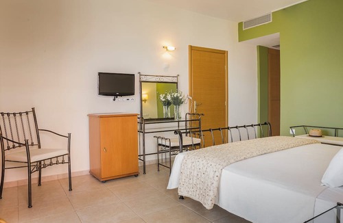 Agia Efimia Hotel | Kefalonia Bay Palace by GHH