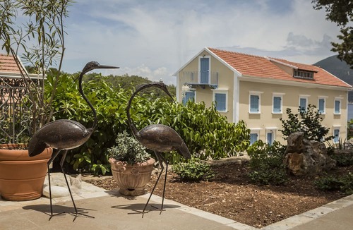 Matsoukata Hotel | Faros Suites - Adults Only