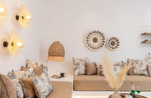 Plaka Hotel | Almiriki Naxos Beachside Living