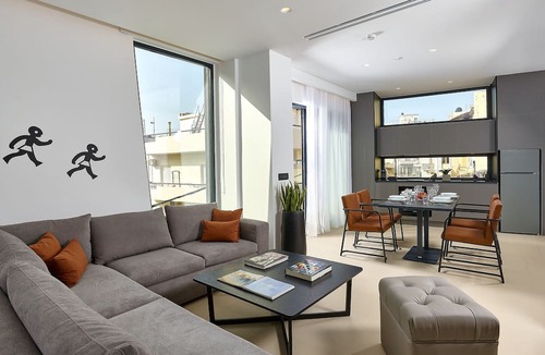 Heraklion House | City Lion by Semavi
