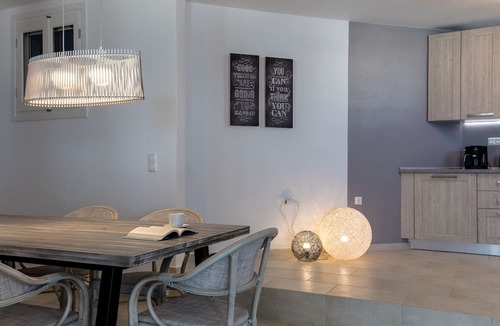 Maragas House | Apricot and Sea Luxury Villas