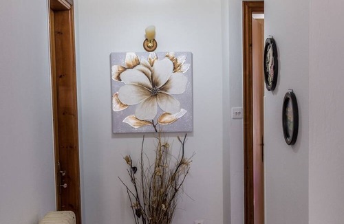 Makrirrakhi Apartment | House of Gardenia