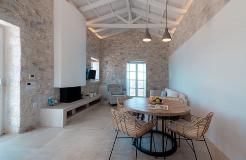 Areopoli Hotel | Ariá Estate Suites & Spa