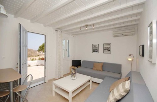 Platis Gialos House | Lino Apartments