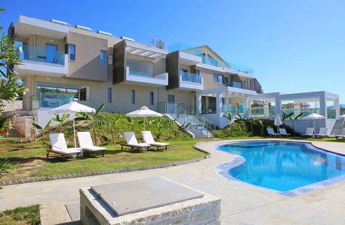 Skaleta House | Hellas Beach