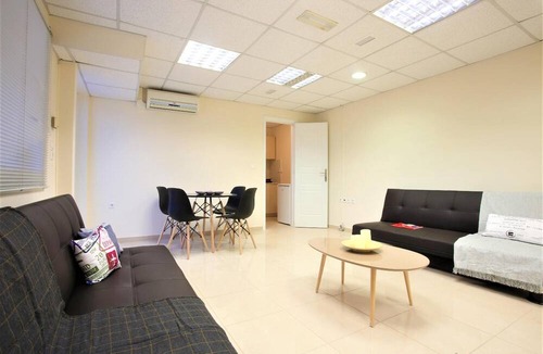 Markopoulon House | GK Airport Suites - Free Shuttle by GK Hospitality Group