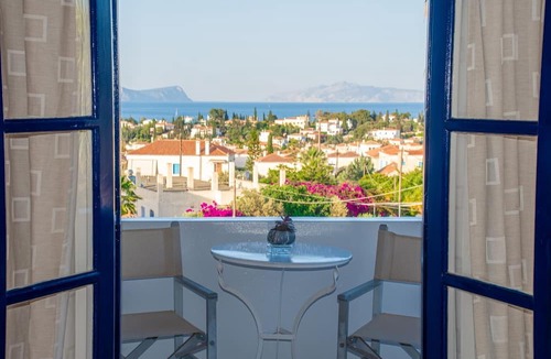 Spetses Bed & Breakfast | 7 Islands