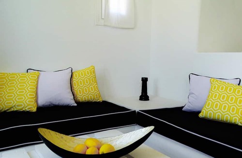 Mykonos Town House | Bellou Suites