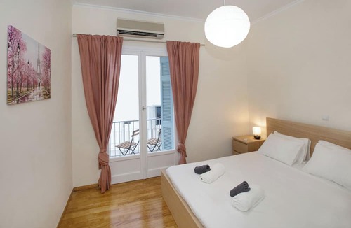 Pangrati Apartment | Modern Rental with Cozy Charm by GHH