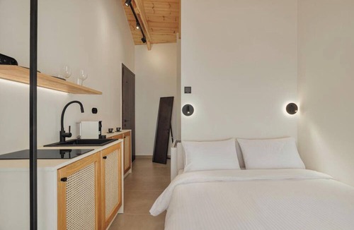 Ioannina Town Centre House | 12 Pyles Living History