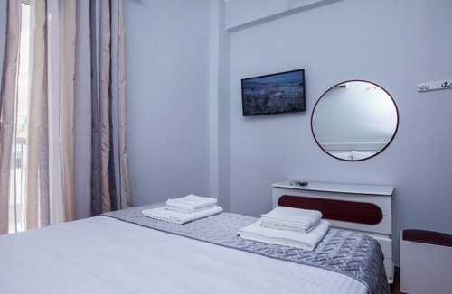 Monastiraki Apartment | Central 2Bd Apt w Balcony by Monastiraki
