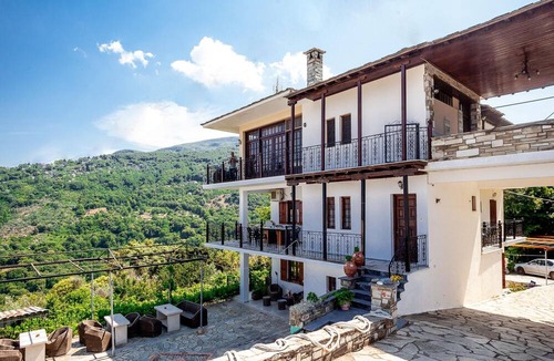 Agios Dimitrios Apartment | Paradeisos Flatlet With Garden View