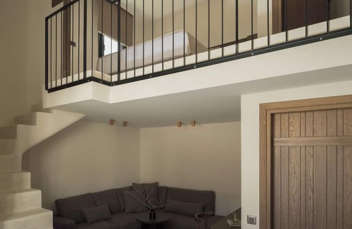 Mikri Vigla Hotel | The Key