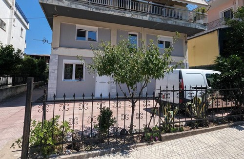 Kamena Vourla Apartment | Achilleas Rentals No1